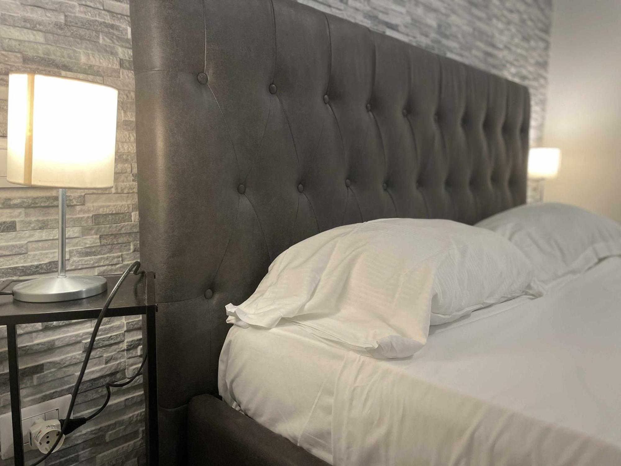 Langolo Di Laura Borgo Roma Destiny Home 3 فيرونا الغرفة الصورة